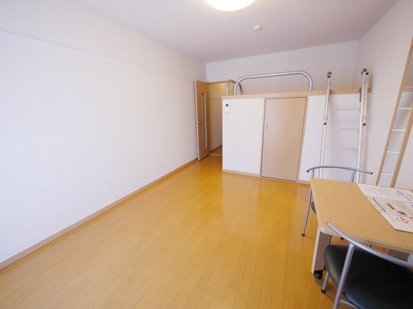 シャルマン木崎の物件内観写真